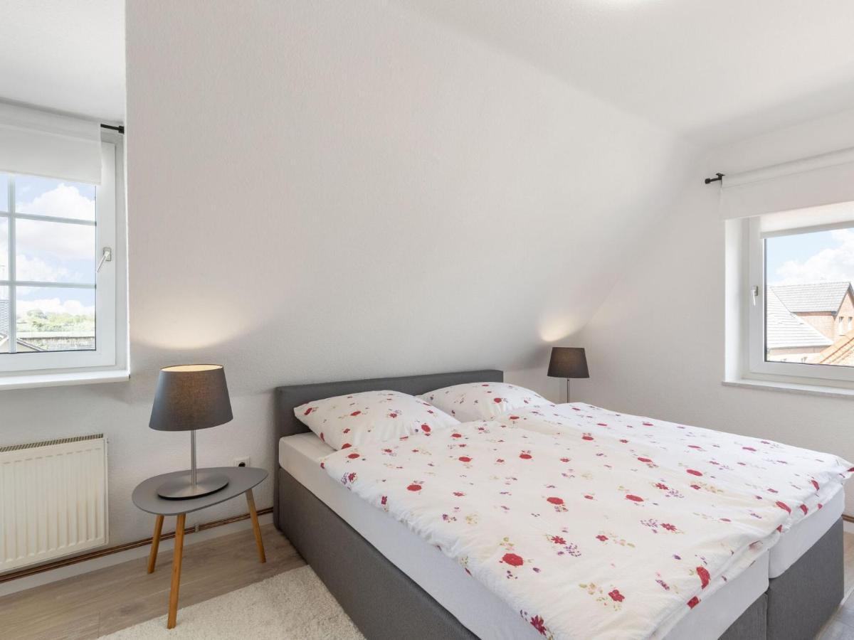 Scenic Apartment In Oldenburg Near Sea And Forest Max 3 Adults Dannau 外观 照片